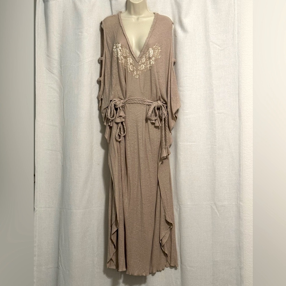 Caftan bought at Everything But Water, never worn rare Vanita Rosa Atelier dress